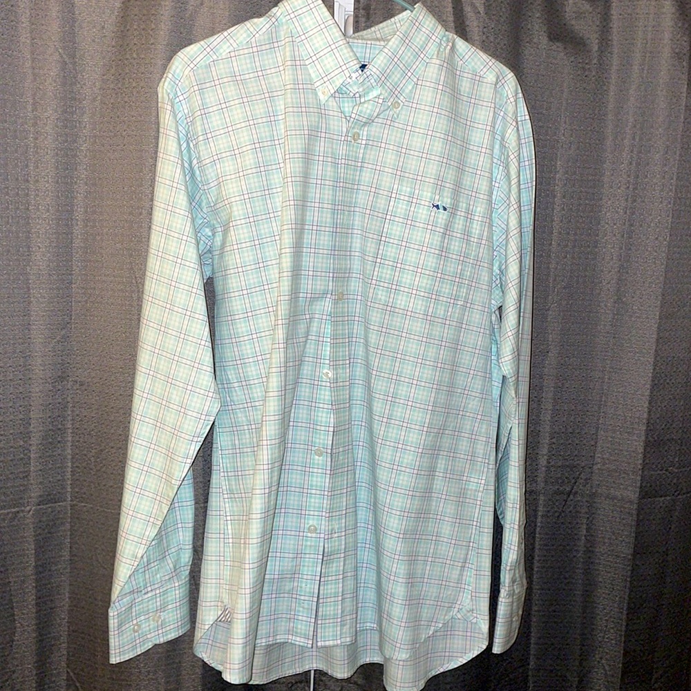 Size Large Men’s Button down shirt